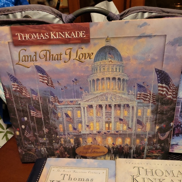 Lot of 5 Thomas Kinkade  books. - Picture 3 of 6